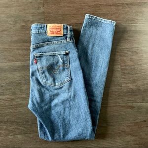 Levi’s Ripped Jeans